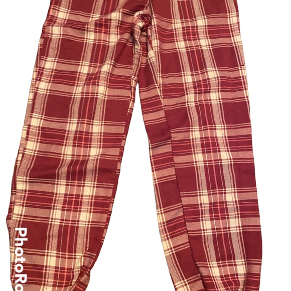 Justice shirts and pair of pants - Picture 4 of 7